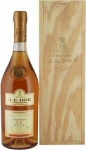 A.E. Dor VS Selection wooden box 1500 мл | А.Е.Дор Селекшн в деревянной подарочной упаковке 1.5 литра